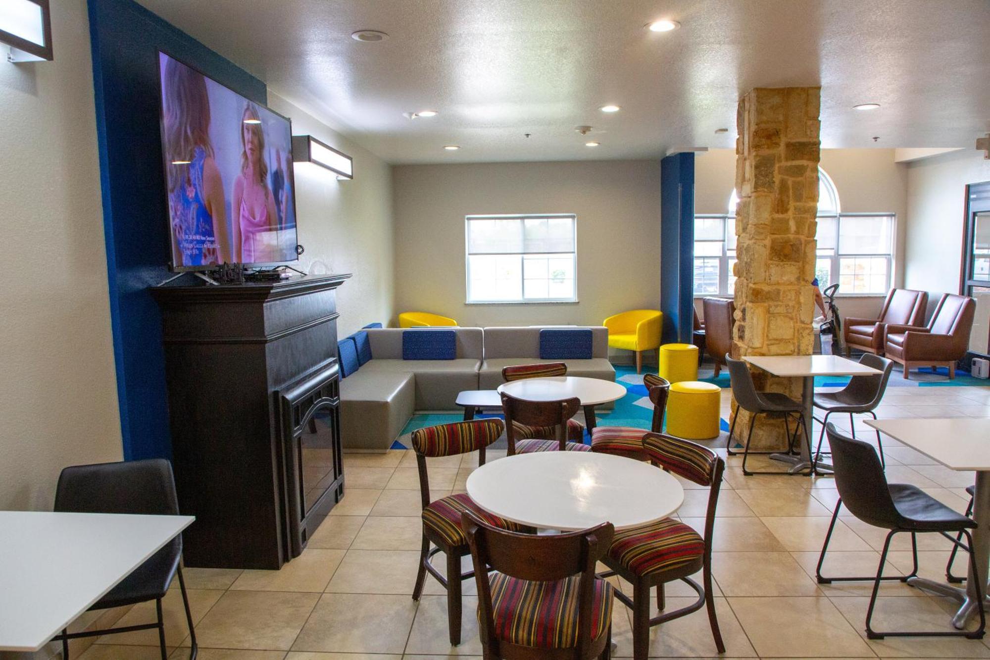 Microtel Inn & Suites By Wyndham Searcy Exteriör bild