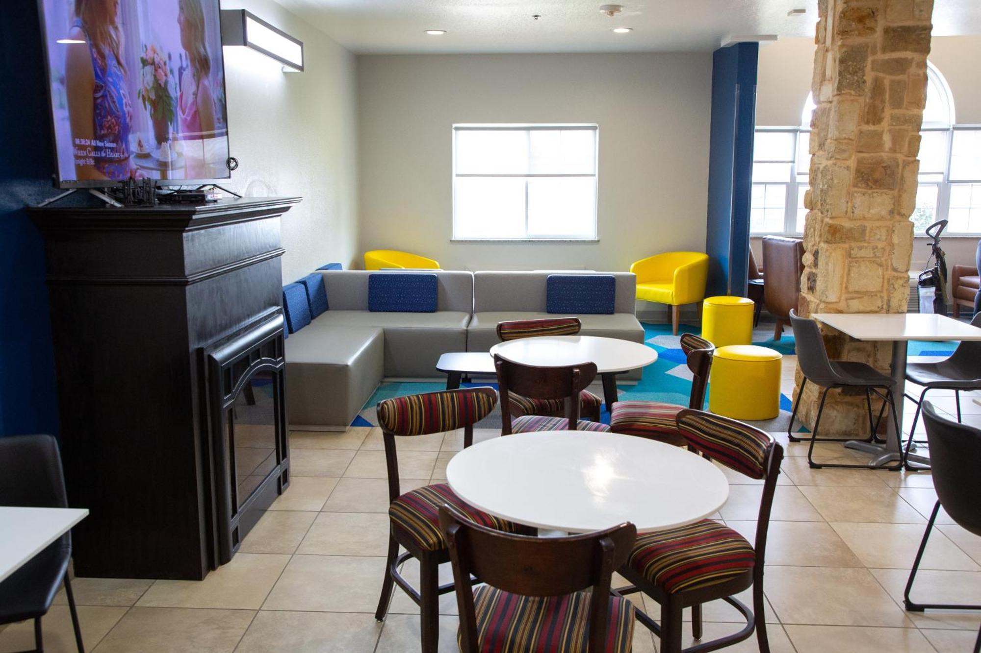 Microtel Inn & Suites By Wyndham Searcy Exteriör bild